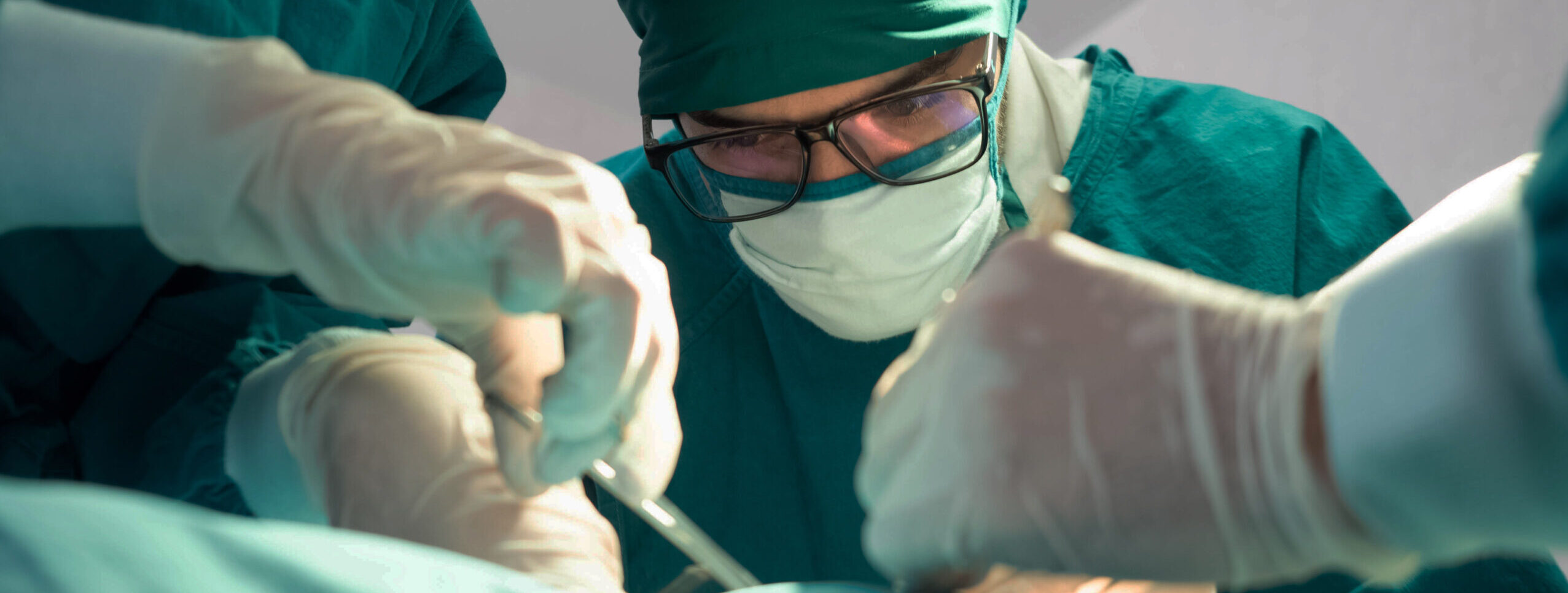Doctors performing laparoscopy surgery at Envita Fertility Center | Laguna Hills & Orange County, CA